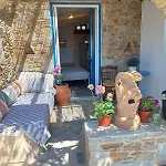 Art Natalie Two * Kithnos