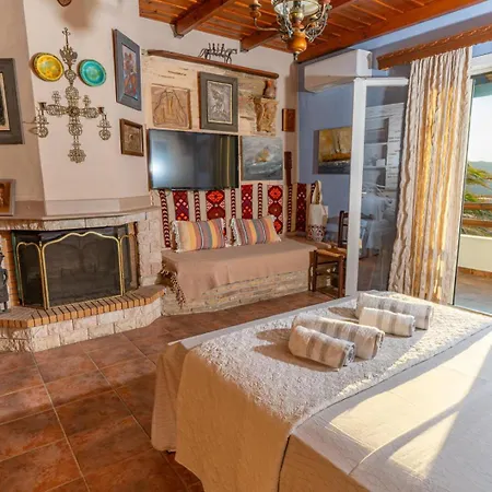 Art Natalie Two * Kithnos