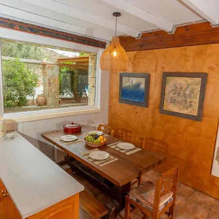 Art Natalie Two * Kithnos