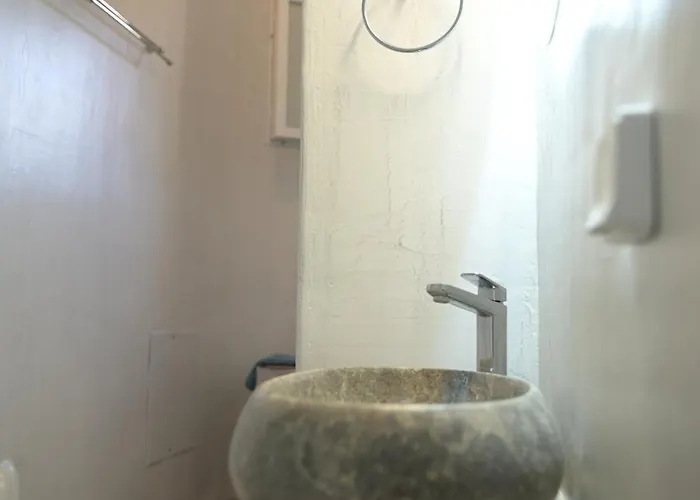 Art Natalie Two Kithnos