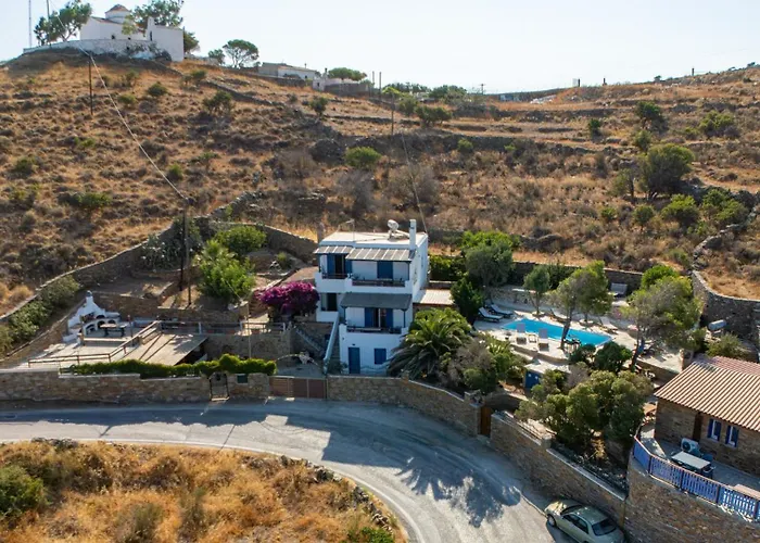 Art Natalie Two Kythnos