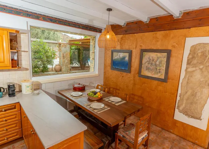 Art Natalie Two * Kithnos