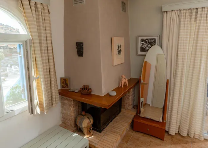 Art Natalie Two * Kithnos